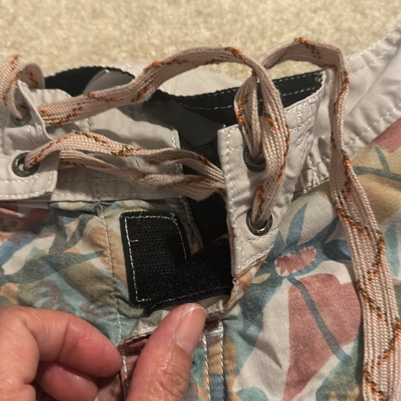 Howler Bros Heed to Call Multicolor Tropical Print Board Shorts-35 - Picture 7 of 10